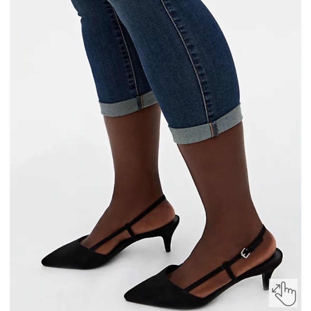 Wide Pointed Toe Kitten Heel